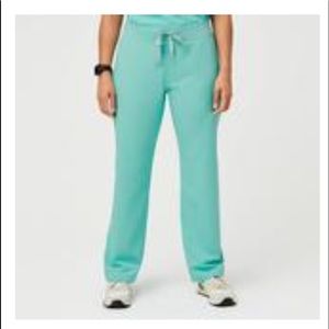 Women’s Figs scrub pants